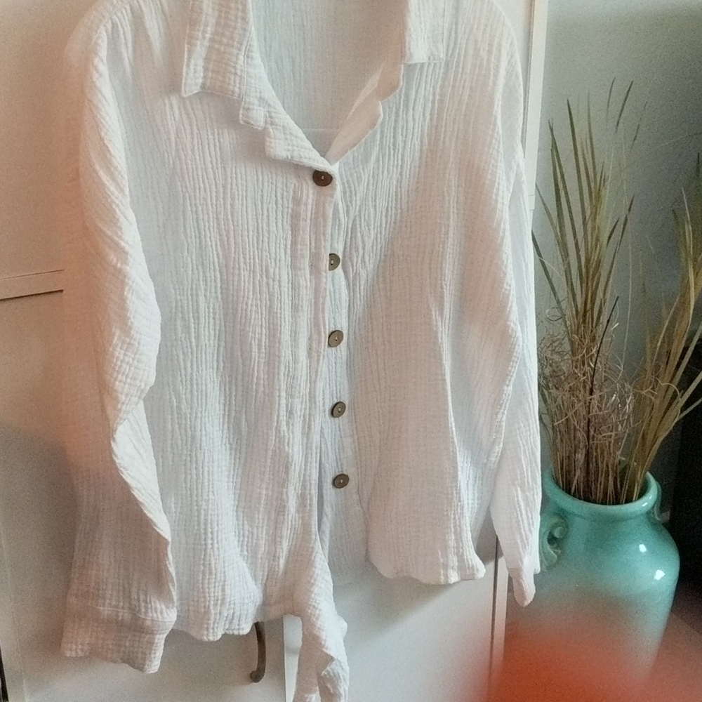 White cotton top